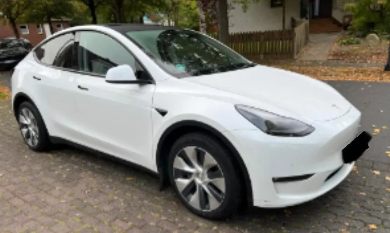 Tesla Model Y Maximum Range Image 3