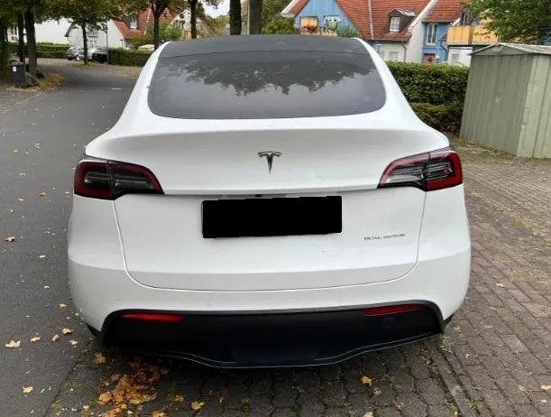 Tesla Model Y Maximum Range Image 5